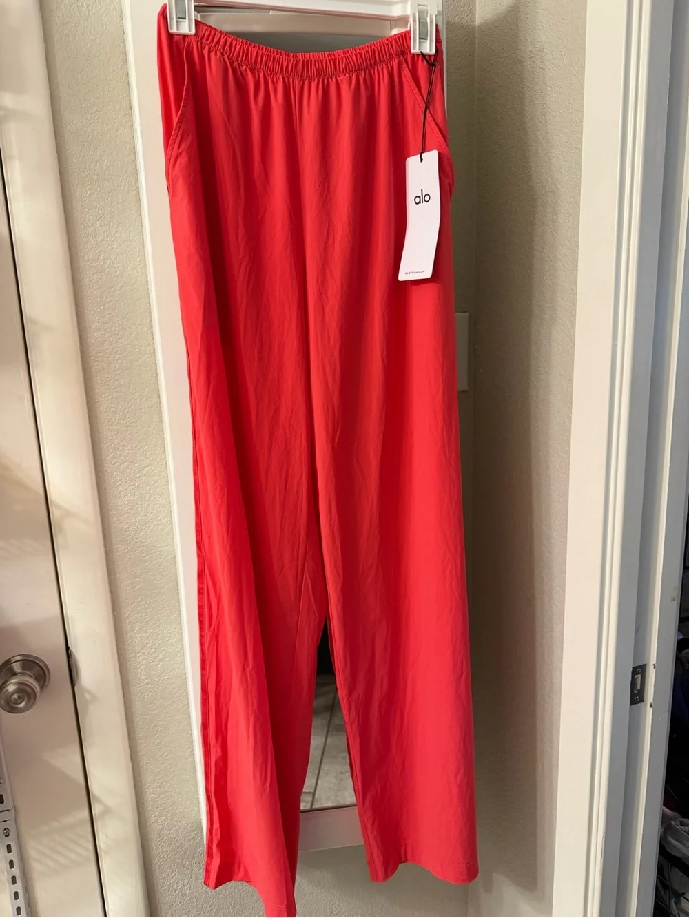Alo Yoga Breezy Wide Leg Pant- CANDY RED